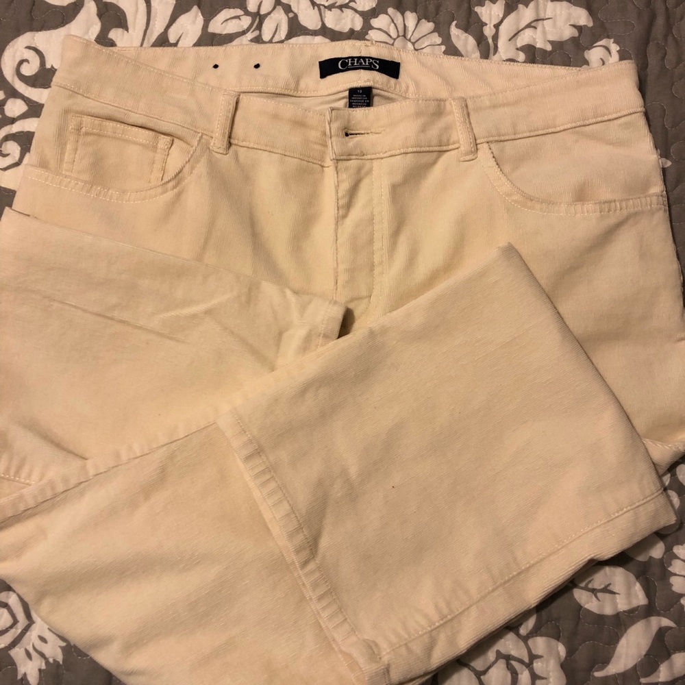 Wmn’s Chaps cream corduroy pants